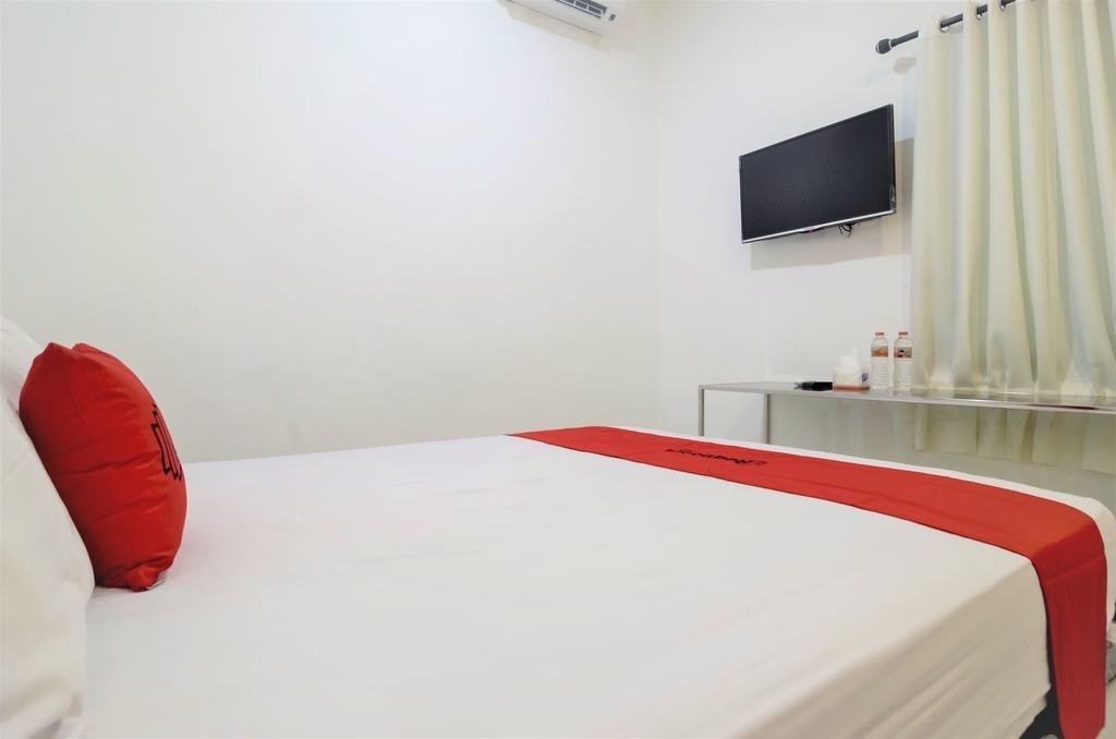 Reddoorz Near Poncol Station Hotel Semarang Kültér fotó